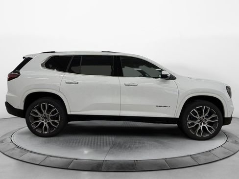 New 2026 GMC Acadia Denali Ultimate w/ LPO, Floor Liner Package image 2