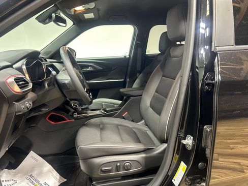 Used 2023 Chevrolet TrailBlazer RS w/ Convenience Package AWD/4WD image 21