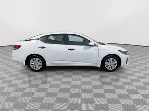 New 2025 Nissan Sentra S image 9