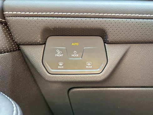 New 2026 Volkswagen Atlas SEL Premium R-Line AWD/4WD image 32