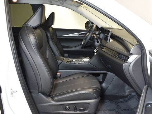 Used 2026 INFINITI QX60 Luxe w/ Cargo Package image 33