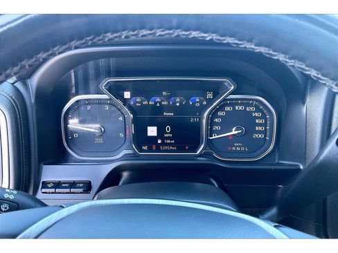 Used 2023 GMC Sierra 3500 Denali w/ Denali Ultimate Package AWD/4WD image 22