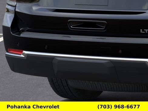 New 2026 Chevrolet Suburban LT AWD/4WD image 14