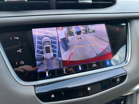 Used 2021 Cadillac XT5 Premium Luxury FWD image 27