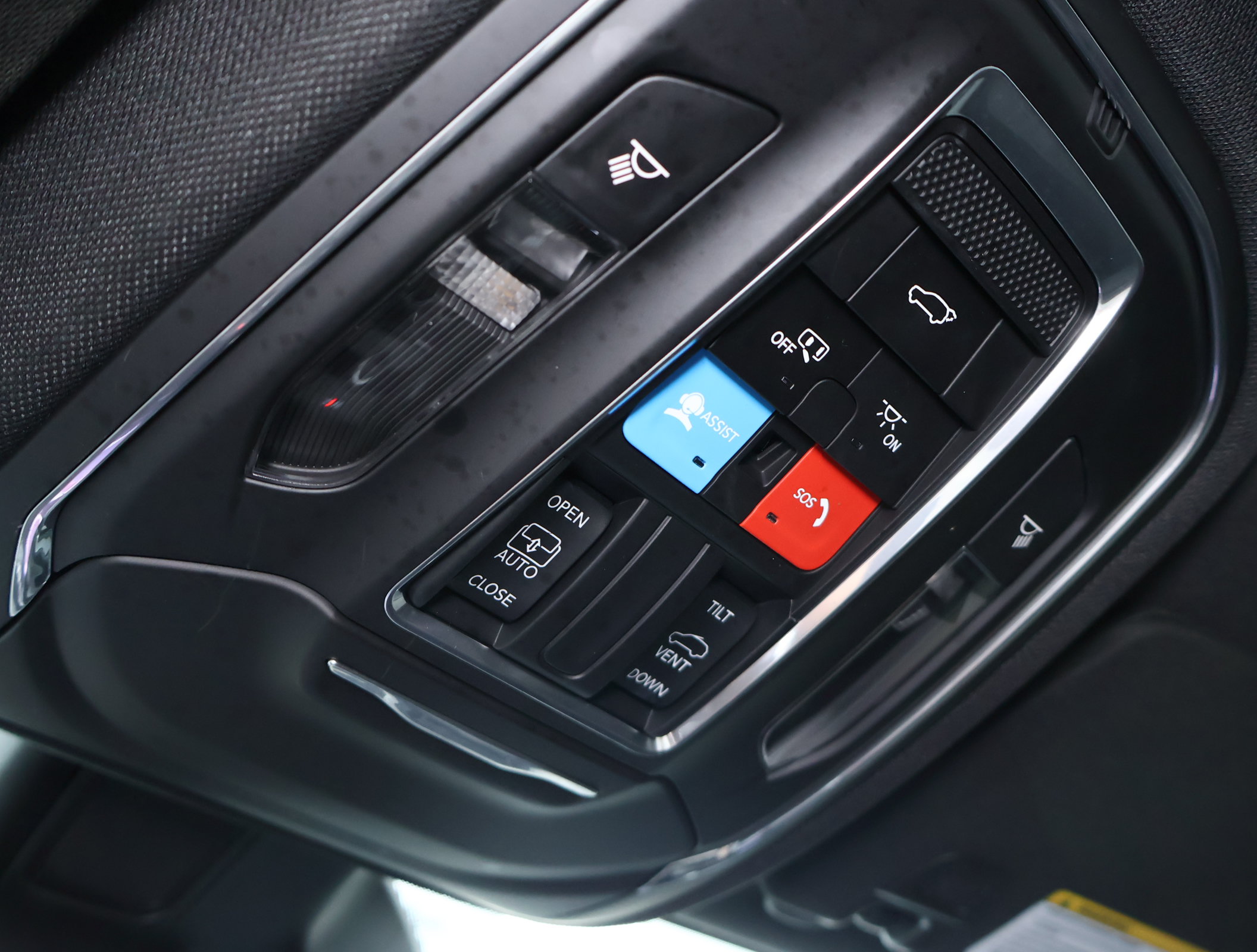 Used 2023 Jeep Grand Cherokee Altitude AWD/4WD image 22