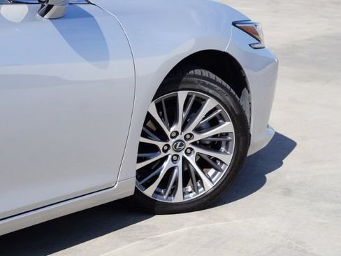 Used 2020 Lexus ES 350 w/ Premium Package FWD image 9