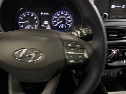 Used 2022 Hyundai Kona SEL AWD/4WD image 16