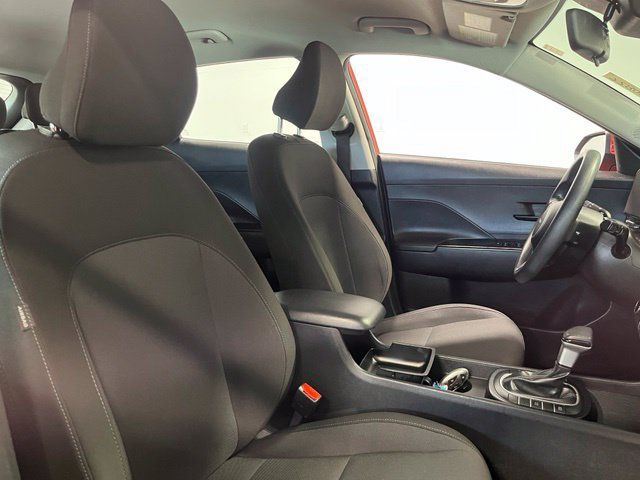 Used 2024 Hyundai Kona SE FWD image 10