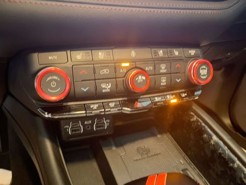 Used 2024 Dodge Durango R/T AWD/4WD image 23