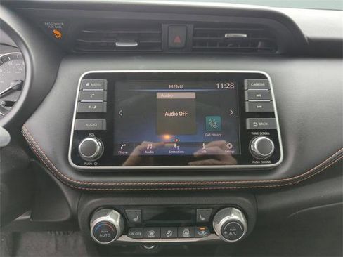 Certified 2019 Nissan Kicks SR w/ SR Premium Package image 29