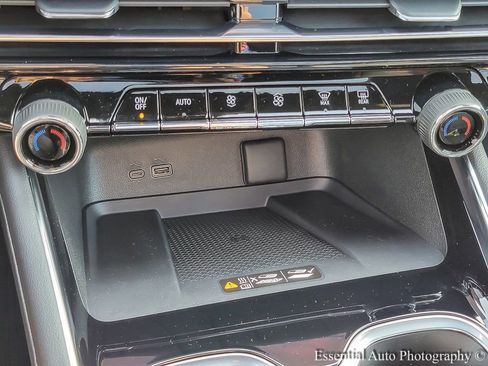 New 2026 Chevrolet Traverse Z71 w/ Enhanced Driving Package image 17