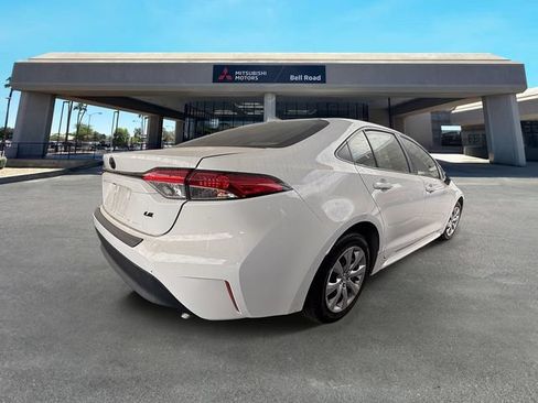 Used 2024 Toyota Corolla LE FWD image 6