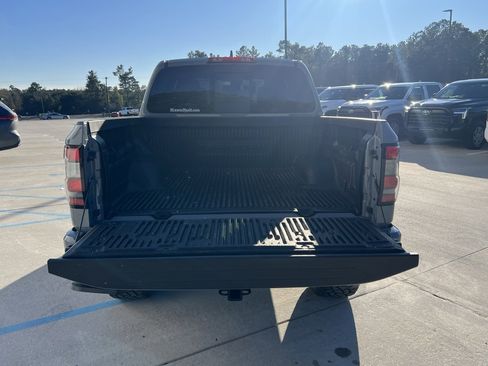 Used 2026 Nissan Frontier SV w/ Tow Package image 7