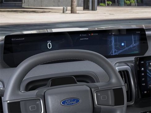 New 2025 Ford Expedition Active image 13