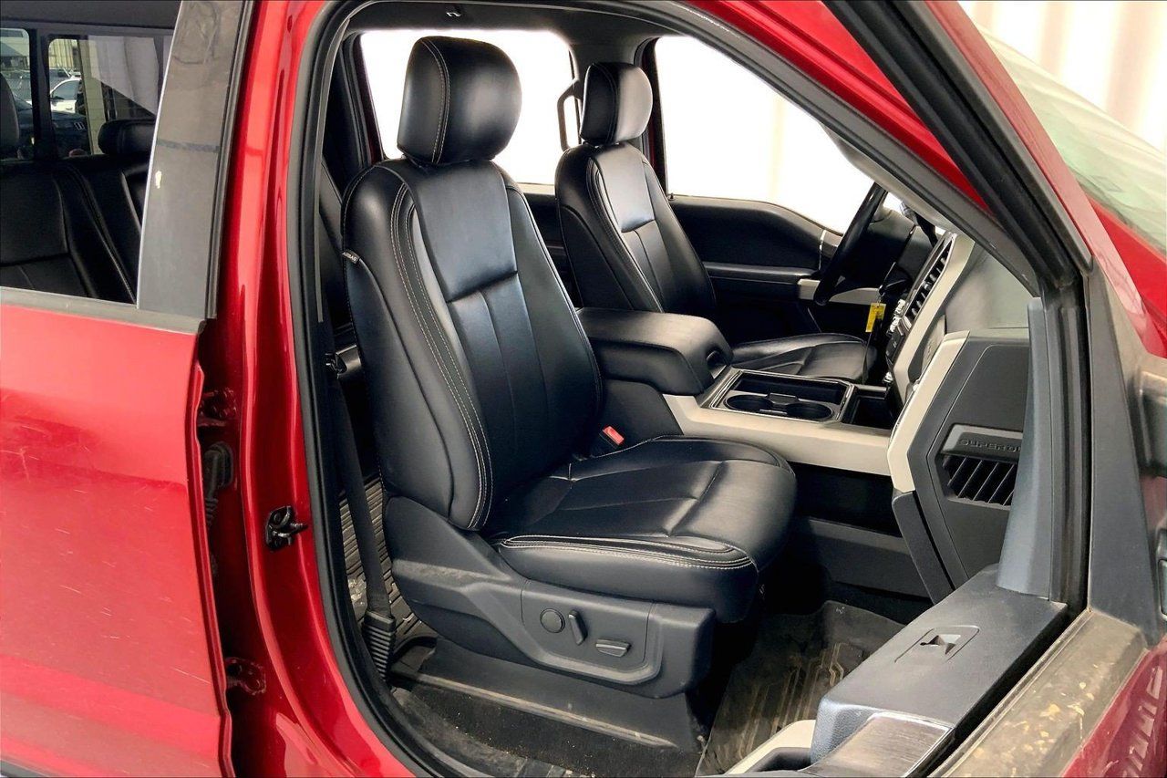 Used 2021 Ford F250 Lariat w/ Lariat Value Package AWD/4WD image 16