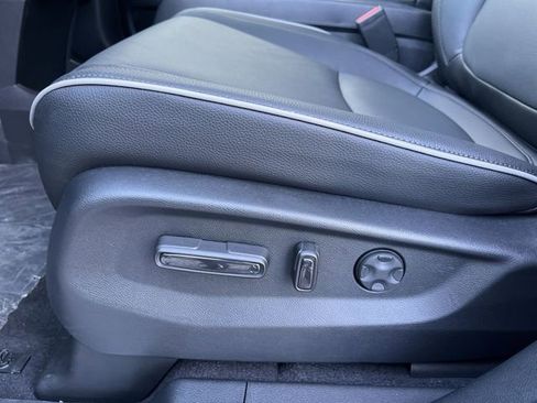 New 2026 Honda Odyssey Touring image 16