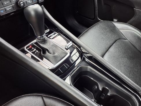 Used 2025 Jeep Compass Limited image 21