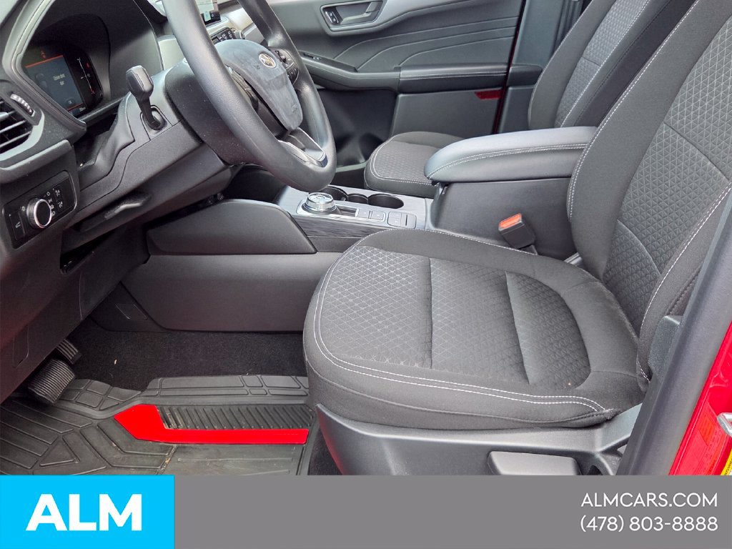 Used 2025 Ford Escape Active FWD image 4