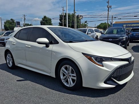 Used 2019 Toyota Corolla SE FWD image 3