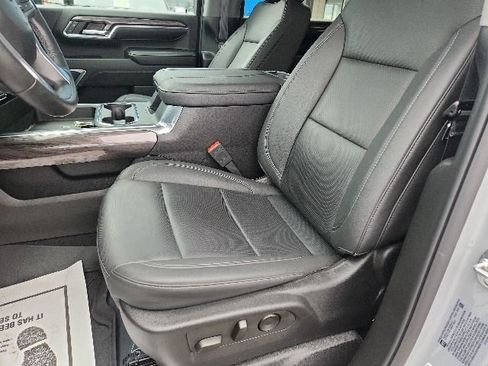 Used 2024 Chevrolet Silverado 2500 LTZ w/ LTZ Plus Package AWD/4WD image 15
