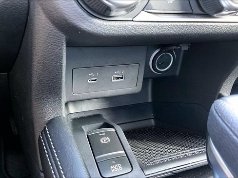 Used 2024 Nissan Kicks SV FWD image 16