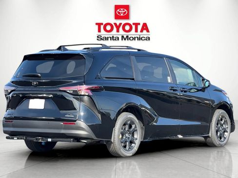 New 2026 Toyota Sienna XLE Woodland Edition AWD/4WD image 3