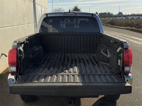 Used 2022 Toyota Tacoma SR5 image 22