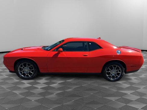 Used 2017 Dodge Challenger GT w/ Technology Group image 4