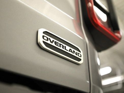 Used 2020 Jeep Gladiator Overland image 39