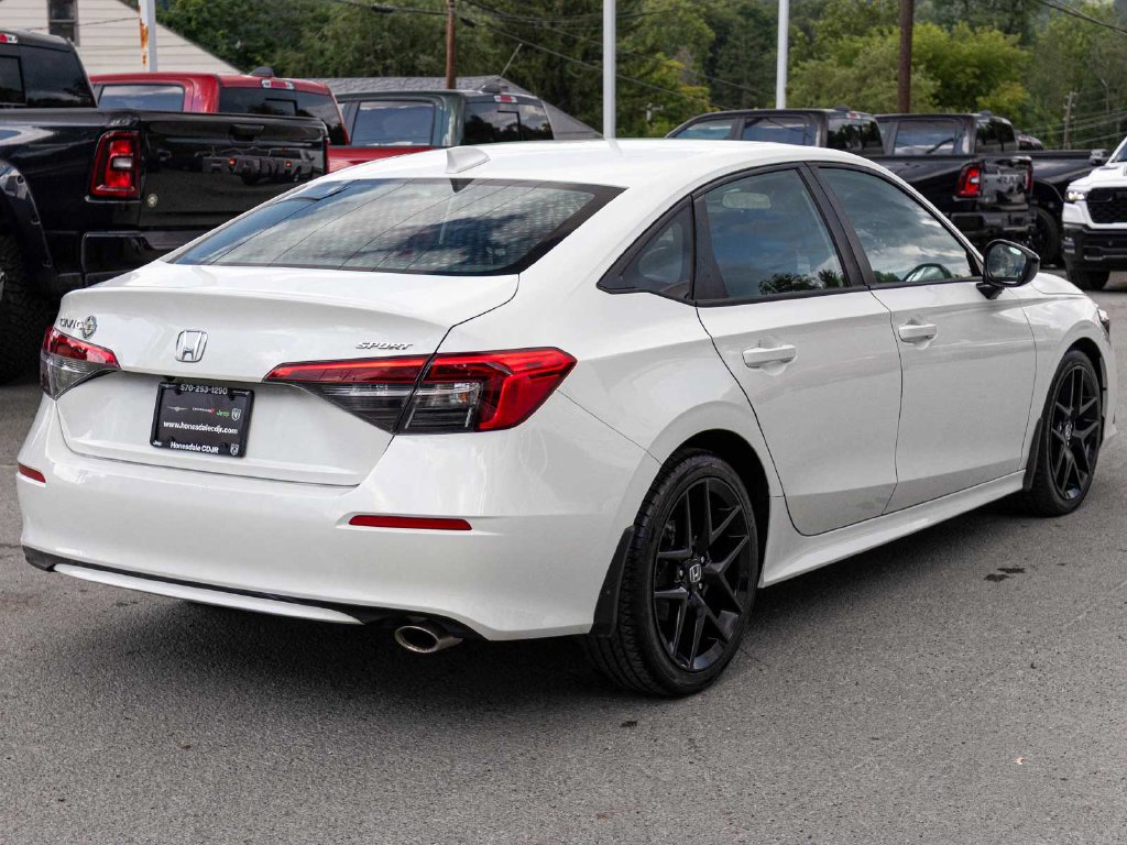 Used 2023 Honda Civic Sport image 4