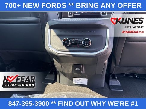 New 2025 Ford Expedition Platinum w/ Stealth Performance Package image 32