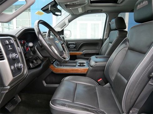 Used 2018 Chevrolet Silverado 1500 High Country image 7