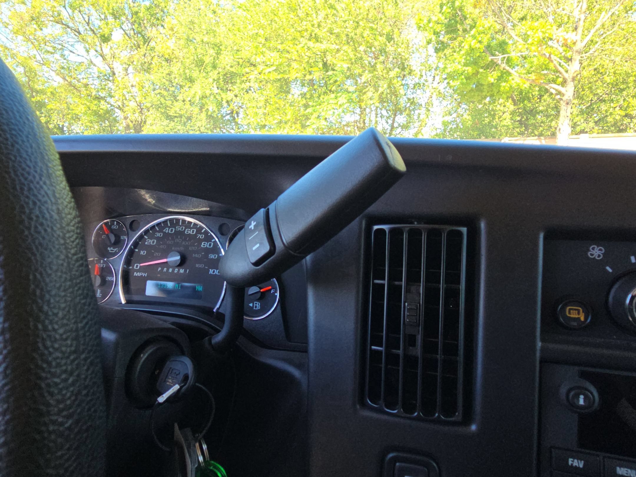 Used 2025 Chevrolet Express 3500 LT w/ LT Preferred Equipment Group RWD image 19
