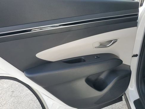 Certified 2024 Hyundai Tucson SE FWD image 26