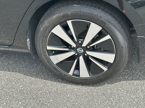 Used 2022 Nissan Altima 2.5 SL FWD image 37