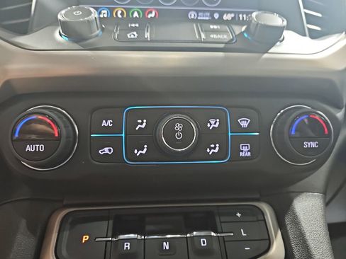 Certified 2023 GMC Acadia Denali w/ Denali Ultimate Package AWD/4WD image 27