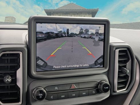 Used 2023 Ford Bronco Sport Outer Banks w/ Tech Package image 11