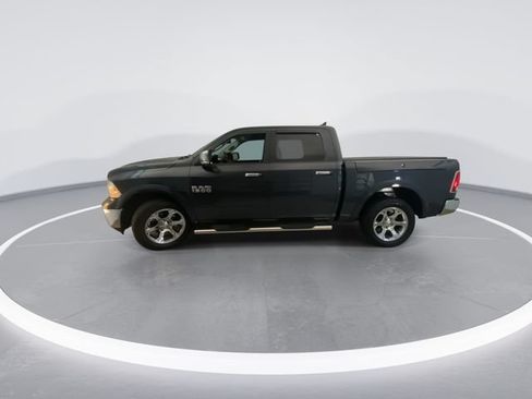 Used 2017 RAM 1500 Laramie RWD image 5