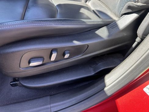 Used 2022 Cadillac XT6 Premium Luxury w/ Technology Package image 12