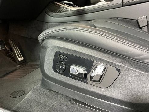 Certified 2025 BMW X7 M60i w/ Executive Package AWD/4WD image 20