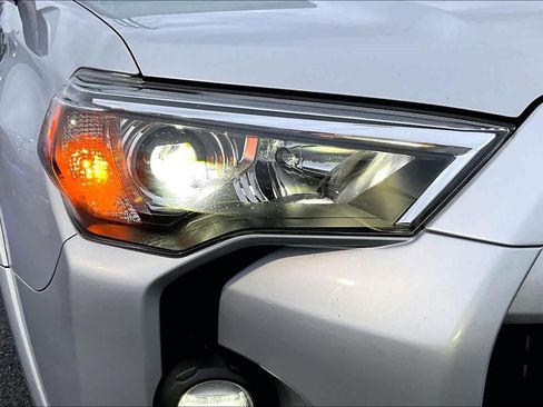 Used 2023 Toyota 4Runner SR5 Premium image 38