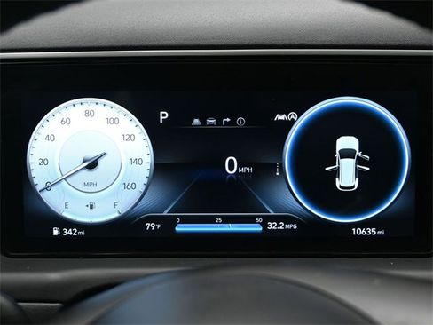 Used 2023 Hyundai Tucson Limited w/ Cargo Package image 12