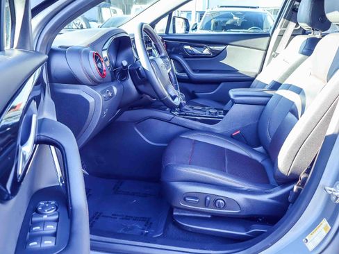 Used 2023 Chevrolet Blazer RS image 2