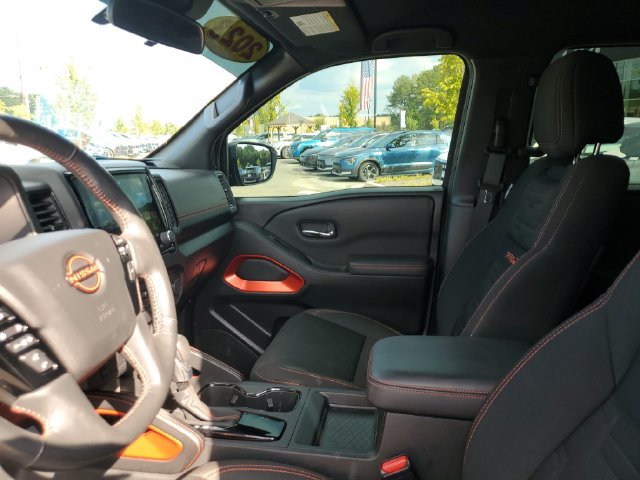 Used 2023 Nissan Frontier Pro-X RWD image 23