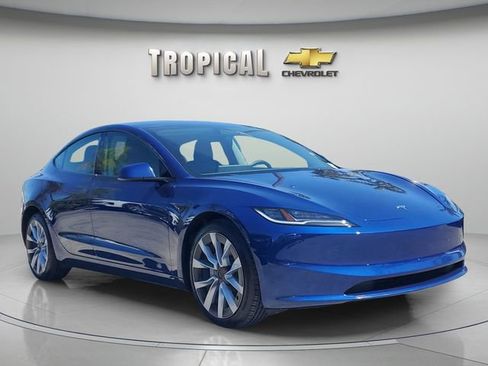 Used 2025 Tesla Model 3 Long Range RWD image 5