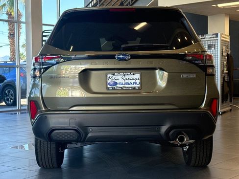 Used 2025 Subaru Forester Touring image 4