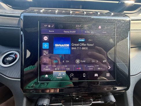 Used 2024 Jeep Grand Cherokee Altitude AWD/4WD image 28