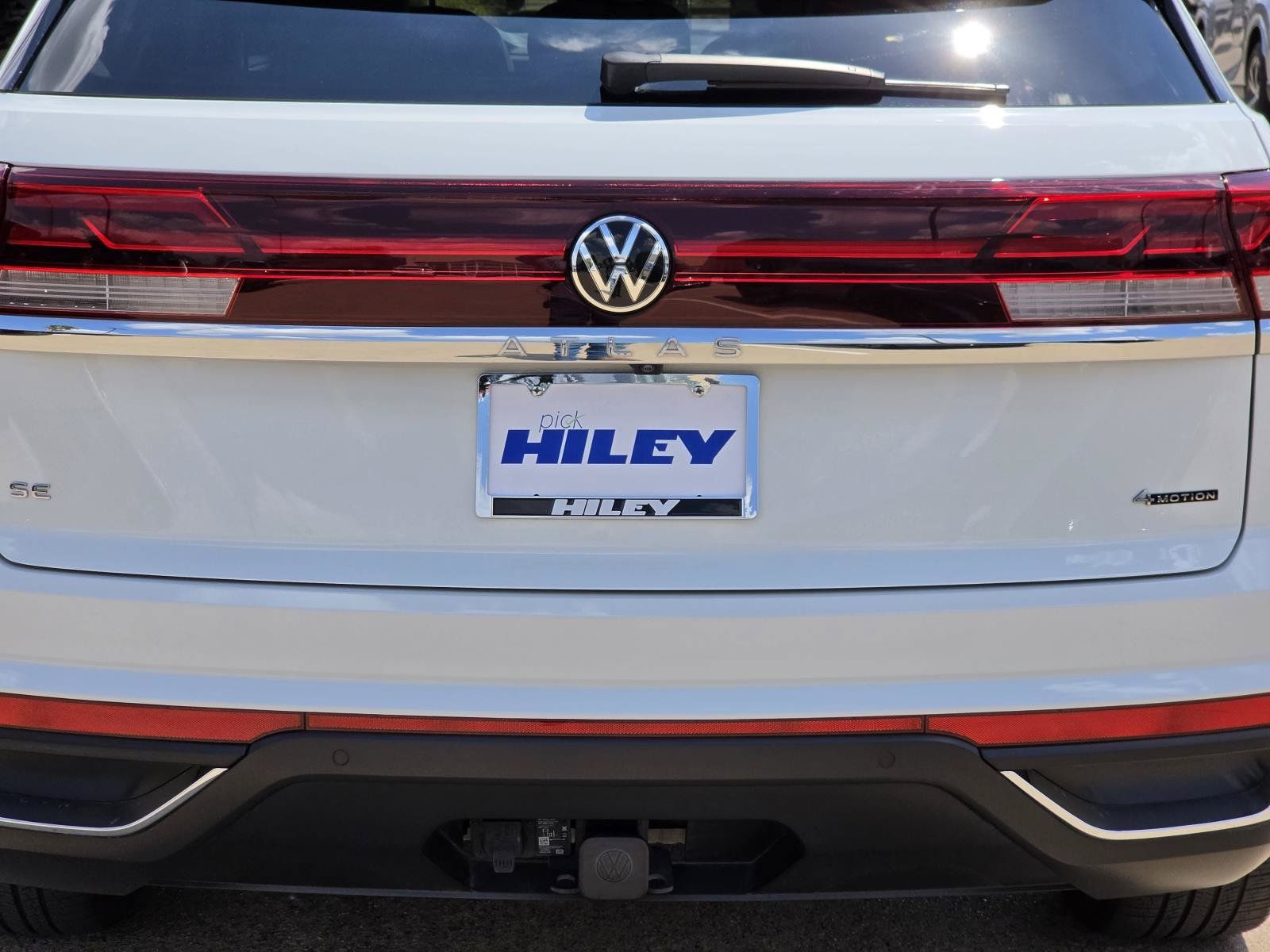Used 2024 Volkswagen Atlas Cross Sport SE AWD/4WD image 5