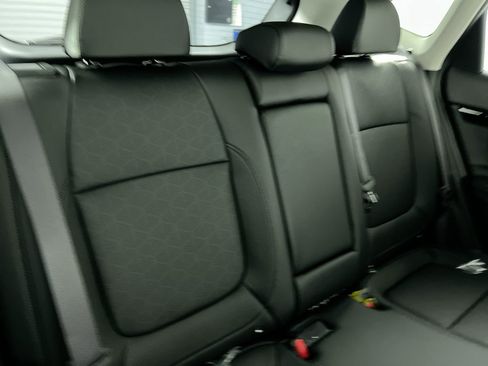 New 2026 Kia Seltos EX FWD image 35