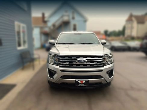 Used 2018 Ford Expedition XLT AWD/4WD image 8